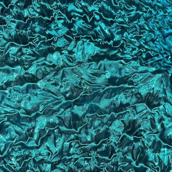 KRINKLE popcorn button down long sleeve top. - Picture 4 of 4